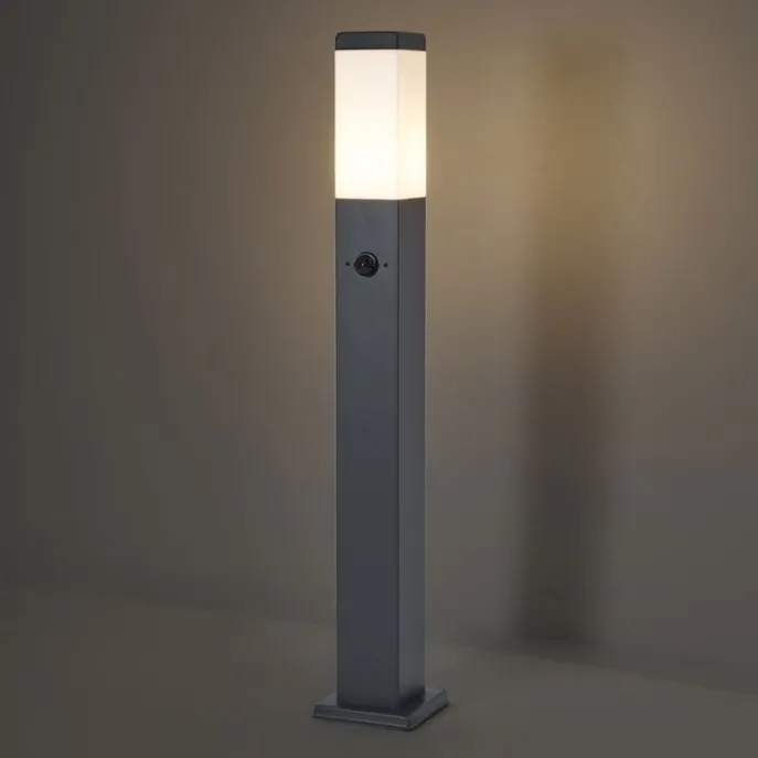 Außenleuchte Dunkelgrau mit Opalglas 80cm IP44 mit Steckdose und Bewegungssensor - Malios