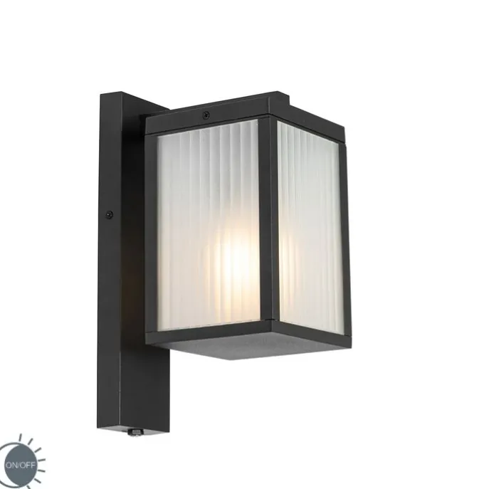 Außenwandlaterne schwarz mit geripptem Glas und Hell-Dunkel-Sensor - Charlois