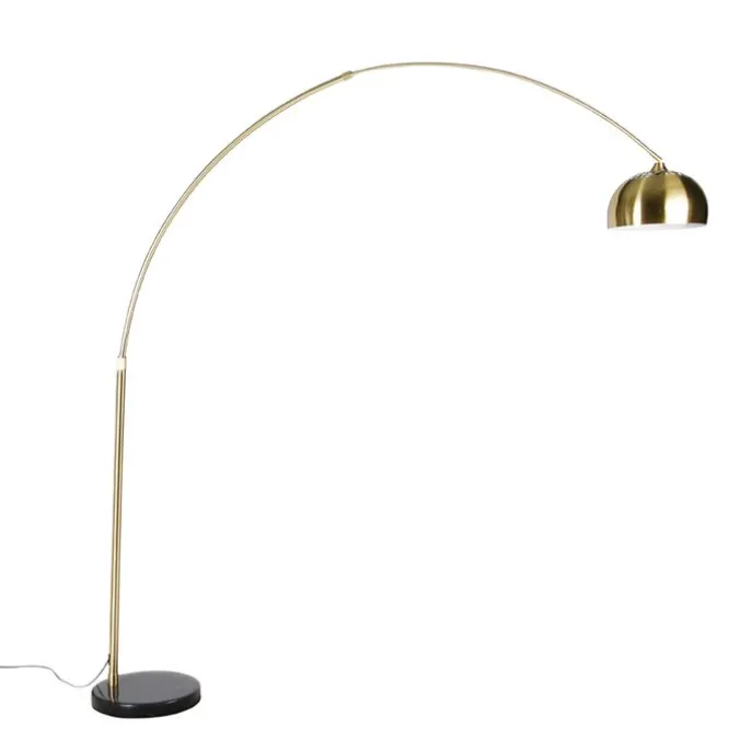 Bogenleuchte Messing mit schwarzem Marmorsockel und Messingschirm - XXL