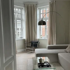 Bogenleuchte Stahl mit weißer Marmorbasis mit Stahlschirm - XXL