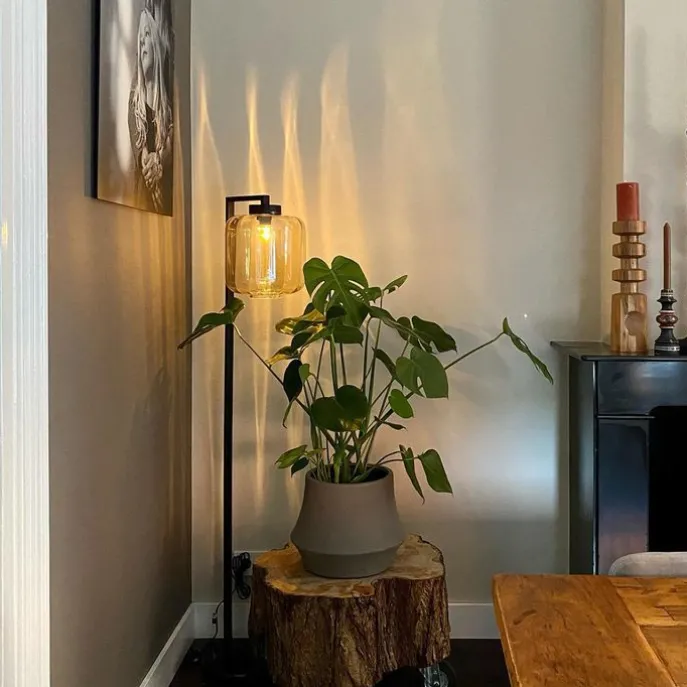 Design Stehleuchte schwarz mit Braunglas - Qara