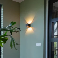 Design Wandleuchte schwarz / gold inkl. LED - Caja