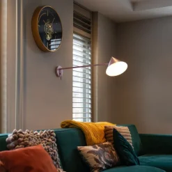 Designer-Wandleuchte rosa verstellbar - Triangolo