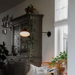 Design-Wandleuchte schwarz verstellbar - Triangolo