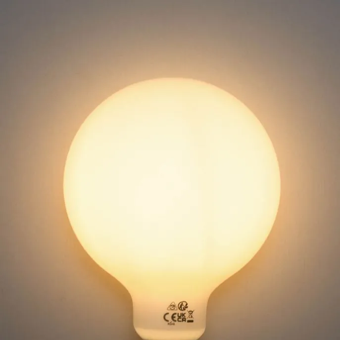 Dimmbare E27 LED-Glühbirne Opal G125 5W 450lm 2200K