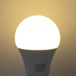 E27 Dimmbare LED-Glühbirne A60 Opal 9W 806lm 2700-6500K