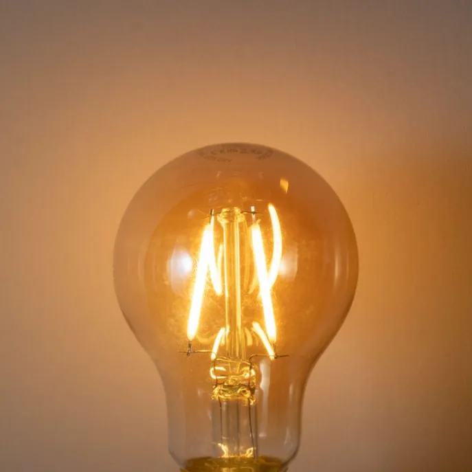 E27 Dimmbare LED-Glühbirne A60 Gold 3W 250 lm 2200K