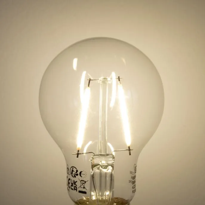 E27 LED-Glühbirne A60 Lux Sensor 2.5W 250LM 2700K