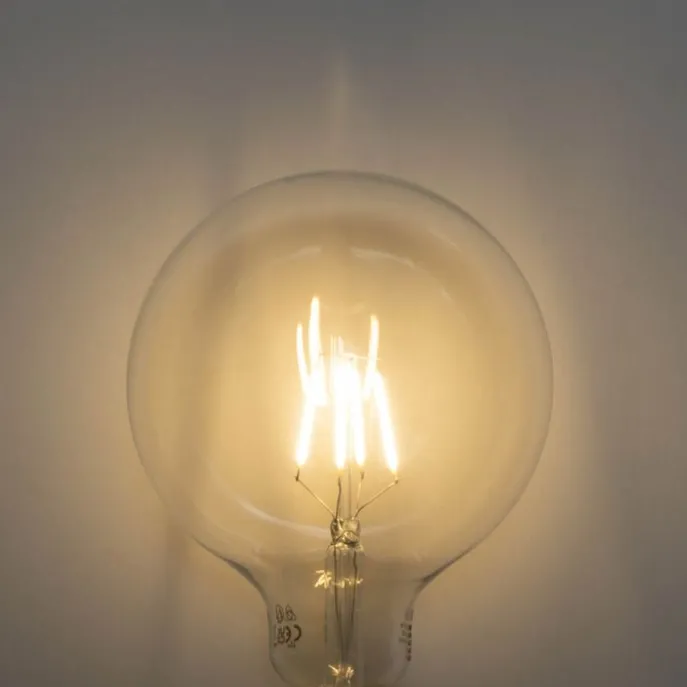 E27 3-Stufen-dimmbare LED-Spirale Filament G125 4W 450lm 2700K