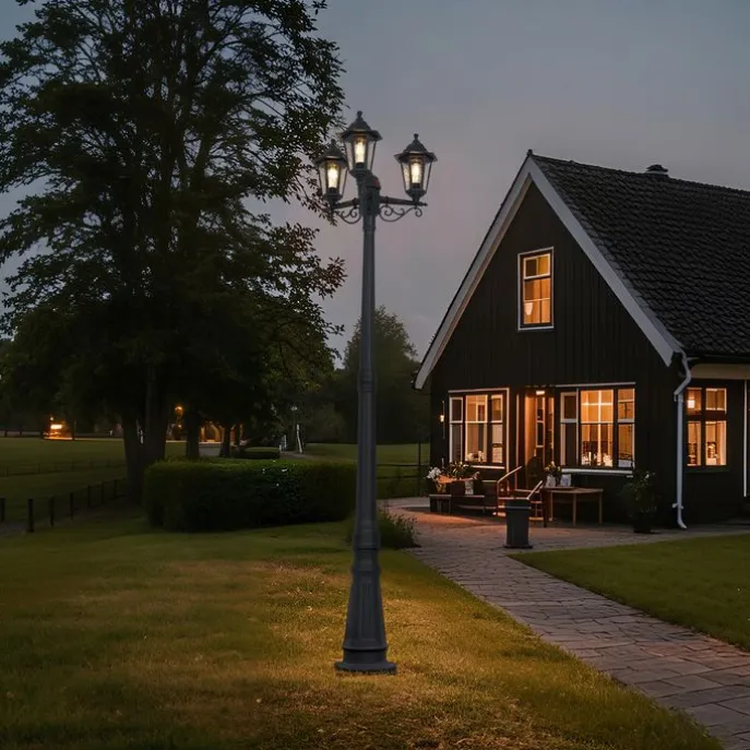 Klassische Außenleuchte schwarz 217 cm IP44 - New Haven Gehämmert