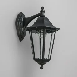 Klassische Außenwandlaterne schwarz IP44 - New Orleans Down