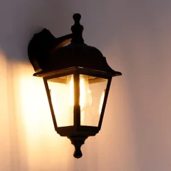 Klassische Außenwandleuchte schwarz verstellbar IP44 - Capital