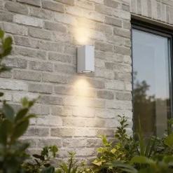 Moderne Außenwandleuchte aus weißem Kunststoff, 2-flammig – Baleno