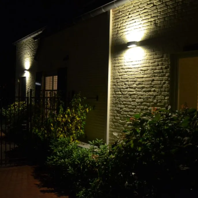 Moderne Außenwandleuchte Graphit 14,3 cm IP44 - Latina