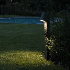 Moderne stehende Außenleuchte Anthrazit inkl. LED - Uma