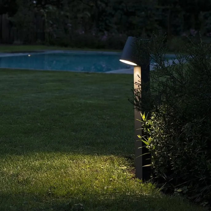 Moderne stehende Außenleuchte Anthrazit inkl. LED - Uma