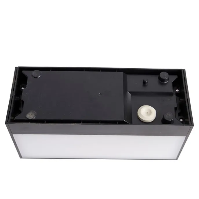 Moderne Wandleuchte schwarz mit Lichteffekt IP54 - Houks