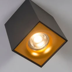 Moderner Aufbaustrahler mit Gold - Quba delux