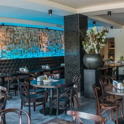 Moderner Aufbaustrahler schwarz GU10 50mm - Tubo