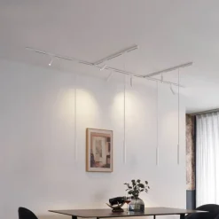 Modernes Schienensystem mit 6 Strahlern und 4 Pendelleuchten weiß 1-phasig - Slimline Uzzy Keno