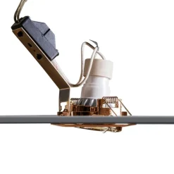 Neigbarer Einbauspot aus Kupfer - Edu