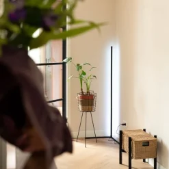 Schwarze Stehleuchte inkl. LED mit RGB und Fernbedienung - Carla