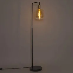 Smarte Stehleuchte Schwarz mit Messing und bernsteinfarbenem Glas inkl. WiFi G95 - Zuzanna
