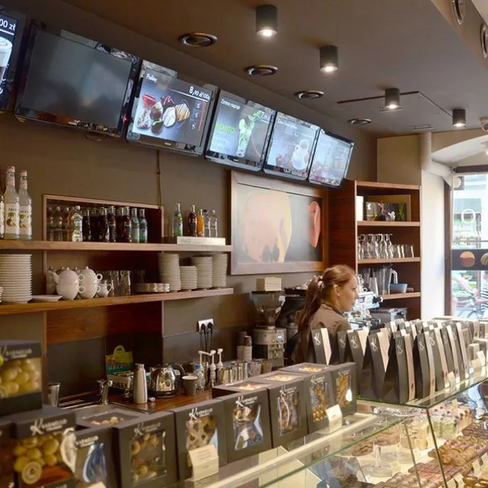 Smarter Aufbauspot schwarz mit gold inkl. WiFi GU10 - Deep