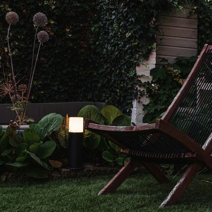 Stehende Außenlampe schwarz mit Opalschirm weiß 30 cm IP44 - Odense